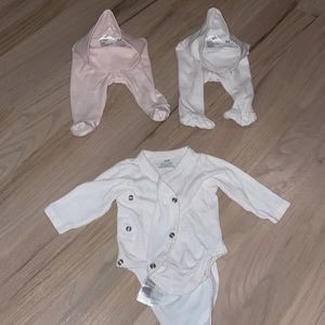 HM Organic newborn Footie leggings